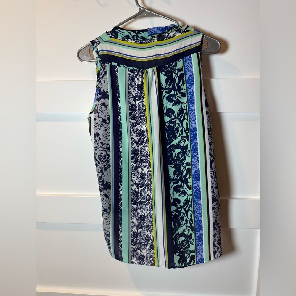 New Three Eighty Two Striped Floral Sleeveless Top - Picture 4 of 6